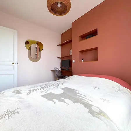 Apartment Voltaire